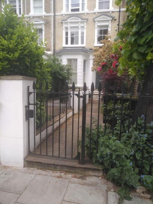 Superior 5* Kensington, London Flat + Free Wi-Fi Apartment Luaran gambar