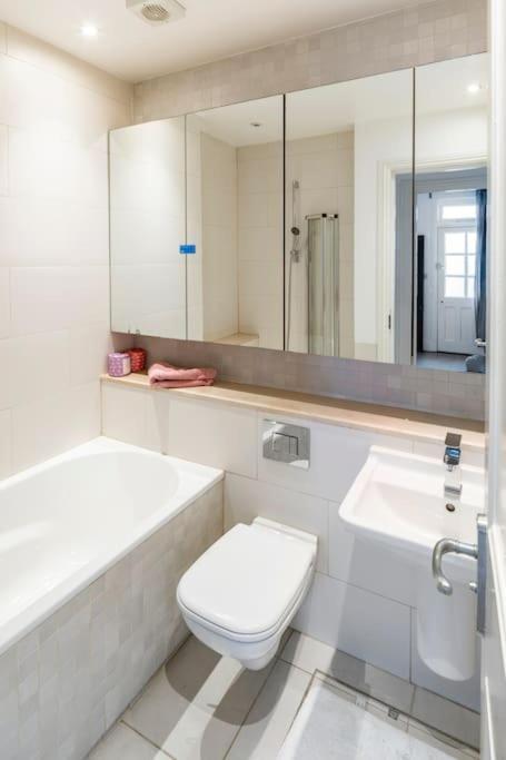 Superior 5* Kensington, London Flat + Free Wi-Fi Apartment Luaran gambar