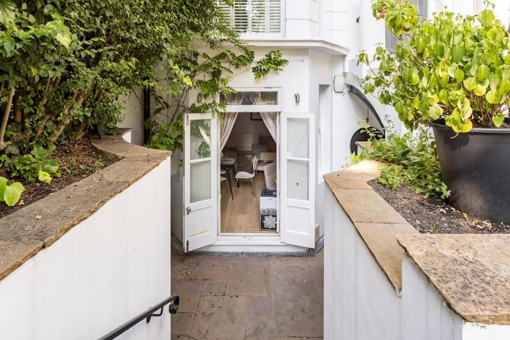 Superior 5* Kensington, London Flat + Free Wi-Fi Apartment Luaran gambar